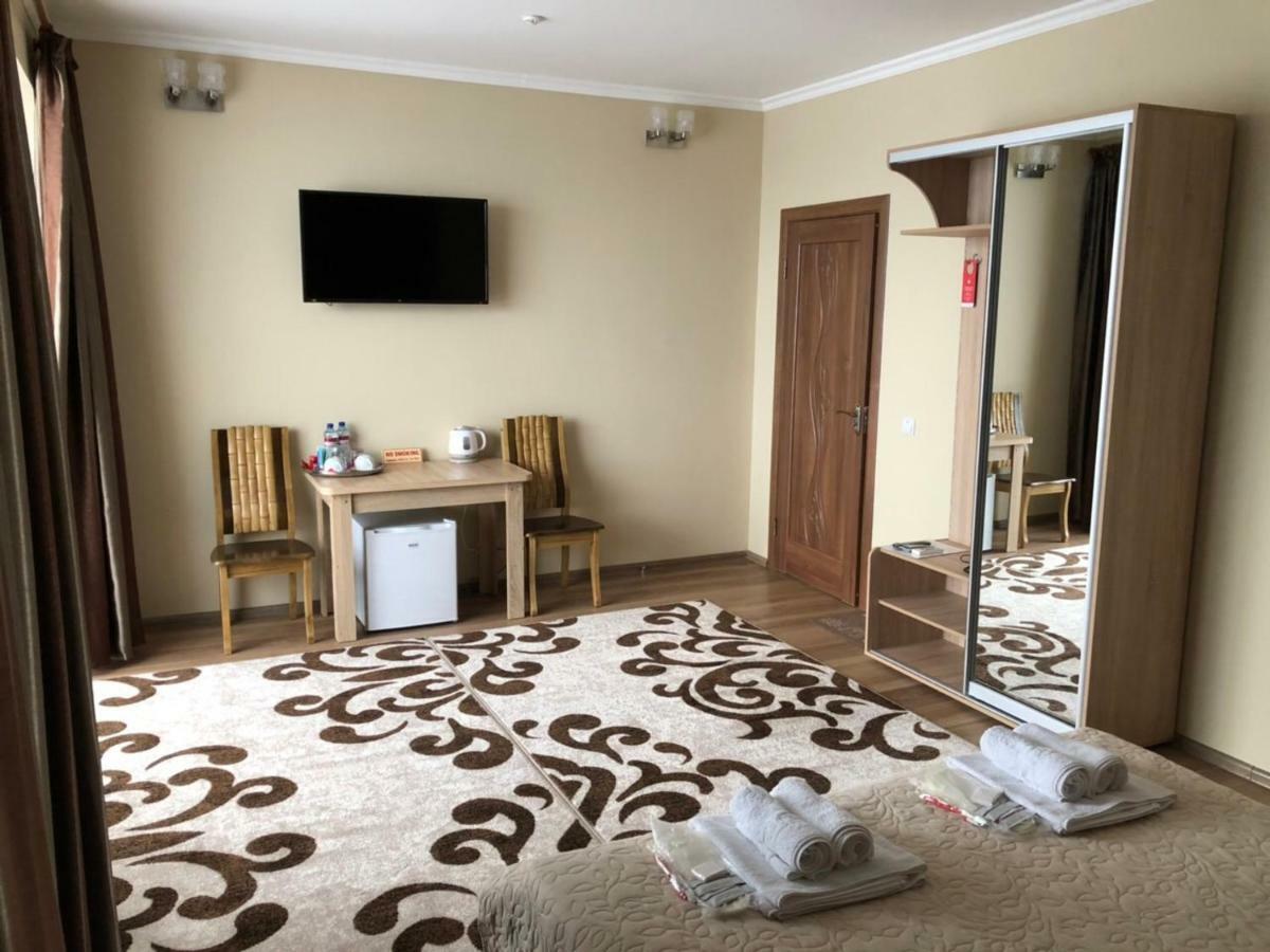 Hotel Apelsin Bilhorod-Dnistrovsʼkyy Zewnętrze zdjęcie